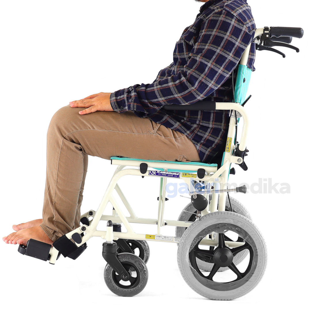 Kursi Roda Jepang Kawamura KA6 Travel Wheelchair