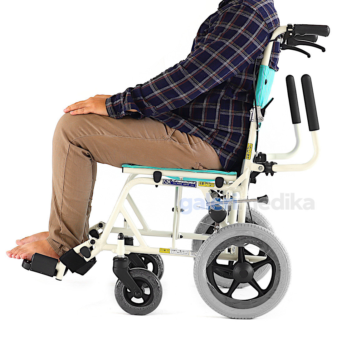 Kursi Roda Jepang Kawamura KA6 Travel Wheelchair