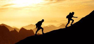 Rekomendasi Perlengkapan Medis untuk Digunakan Saat Mendaki