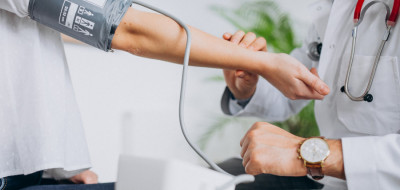 10 Rekomendasi Tensimeter Terbaik yang sering dibeli di Pasaran