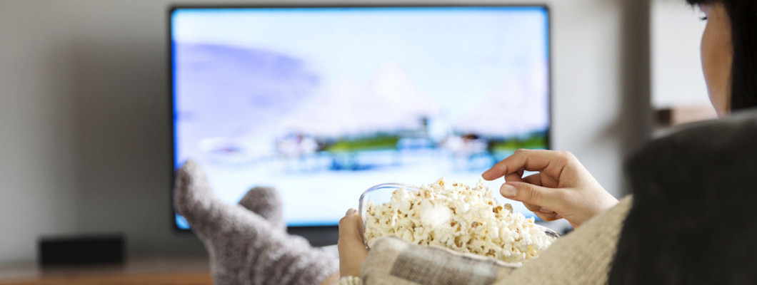 Manfaat Dan Dampak Buruk Dari Menonton Film Bagi Kesehatan Anda