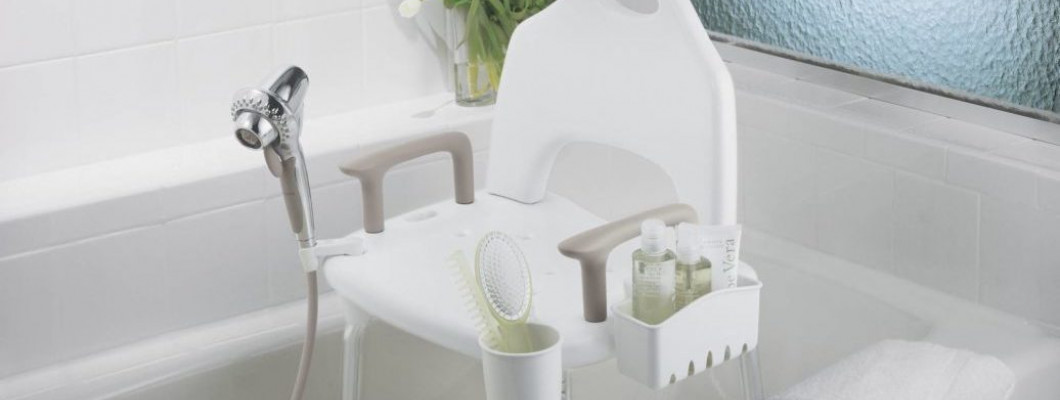 Kursi Mandi / Shower Chair, Solusi Bagi Pasien Yang Sulit Berjalan