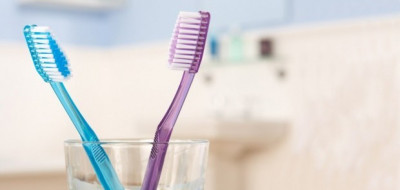 Ini Akibat Berbagi Sikat Gigi Dengan Orang Lain